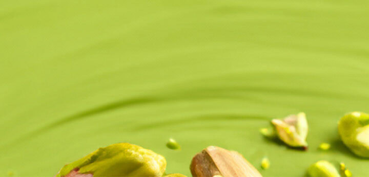 Pistachio note – soft gourmand tone