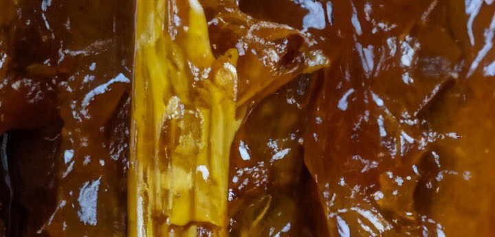 Tolu balsam note – soft ambered resin