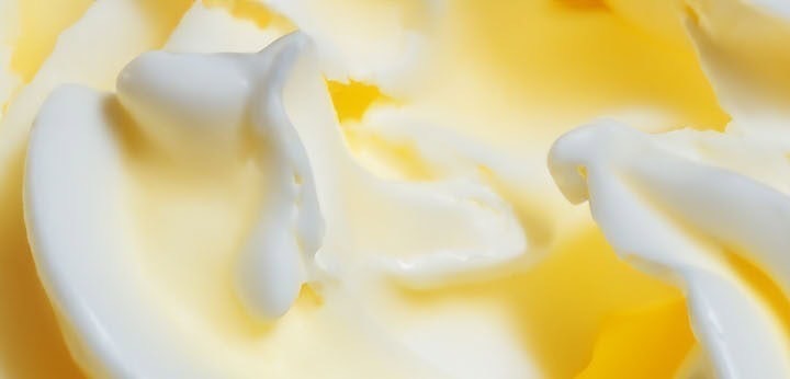 Whipped cream note – soft edible texture