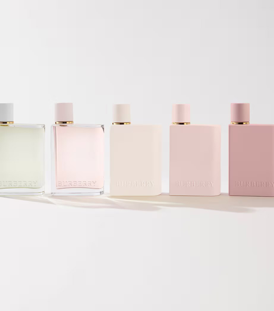 burberry her vanilla absolute eau de parfum delivers a sensual olfactory profile shaped by warmth, sweetness, and creamy tonalities