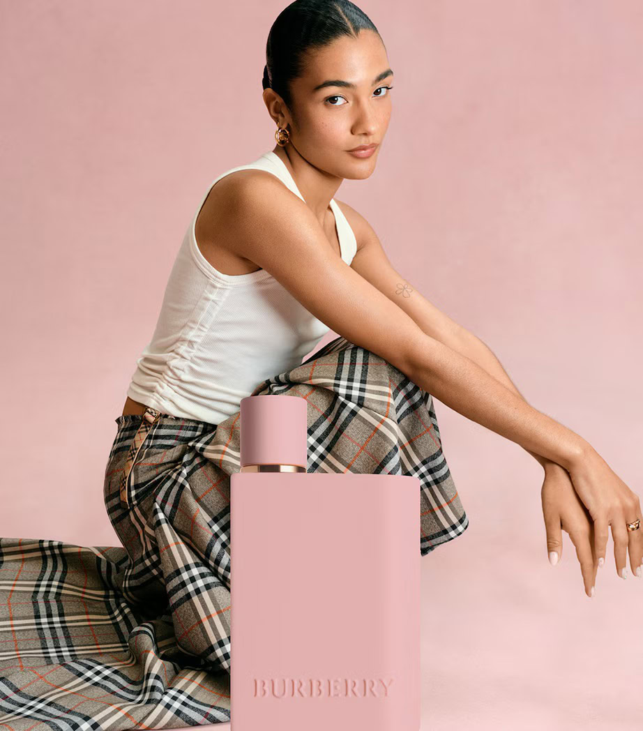 burberry her vanilla absolute eau de parfum presents a bold, sensual interpretation centered on a rich vanilla focused composition